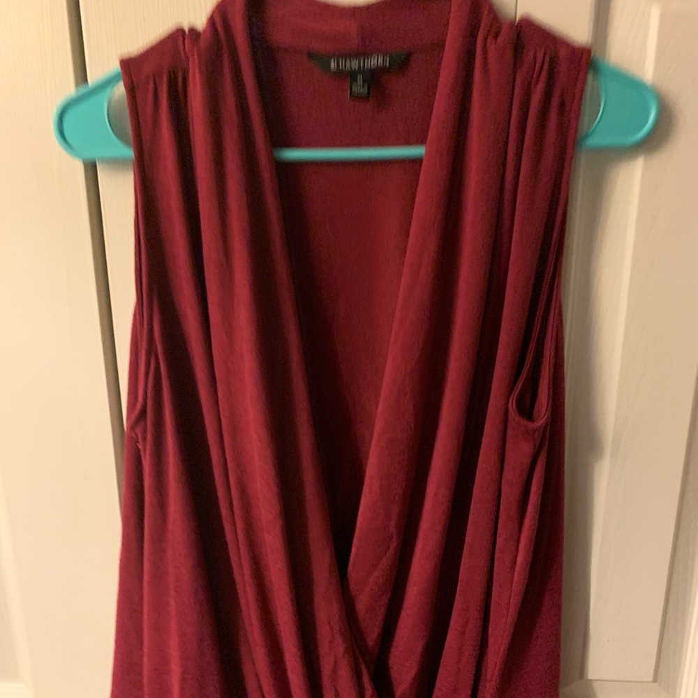 SLEEVELESS FAUX WRAP TOP